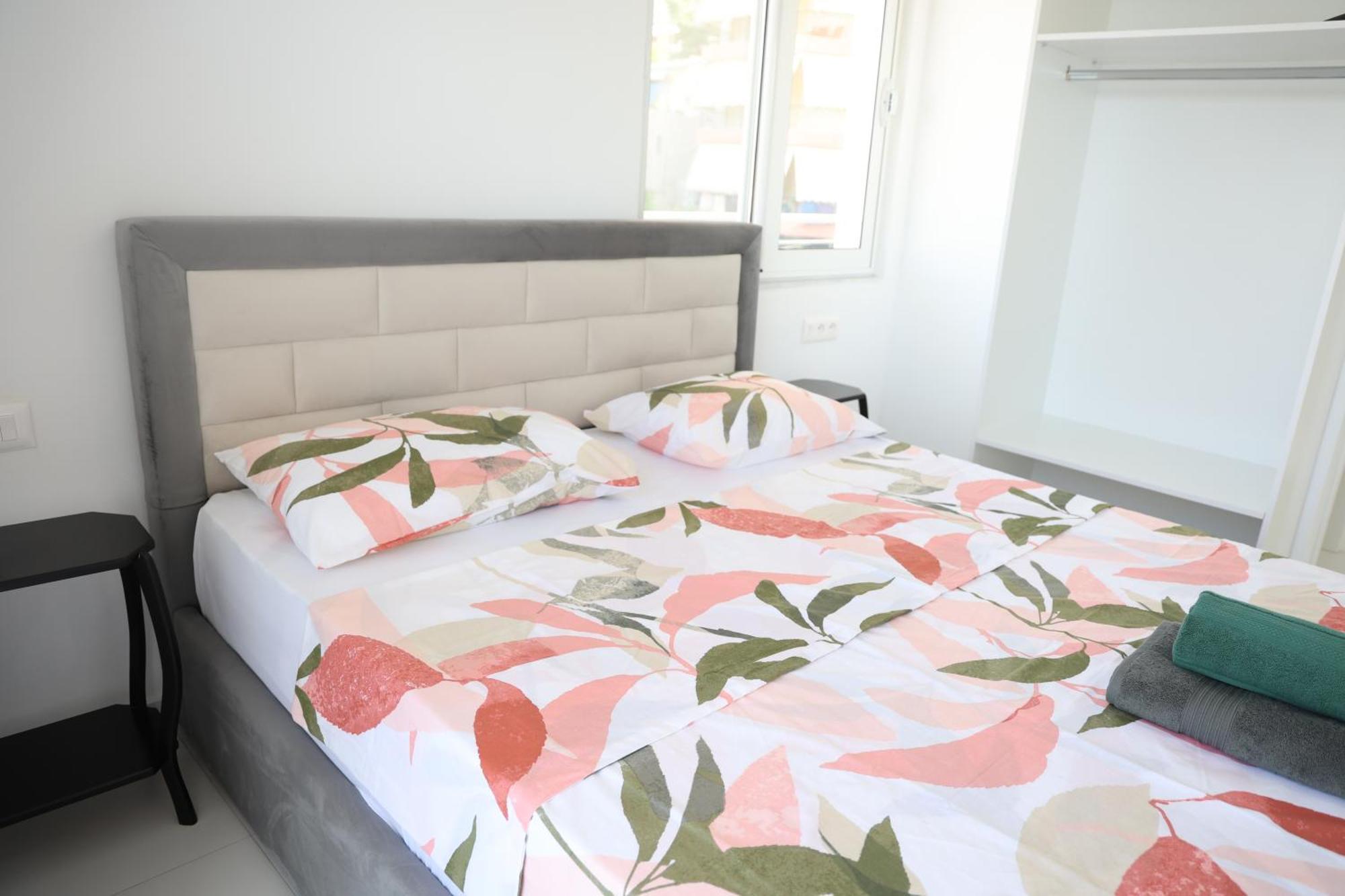 Ida Apartments Sarandë 外观 照片