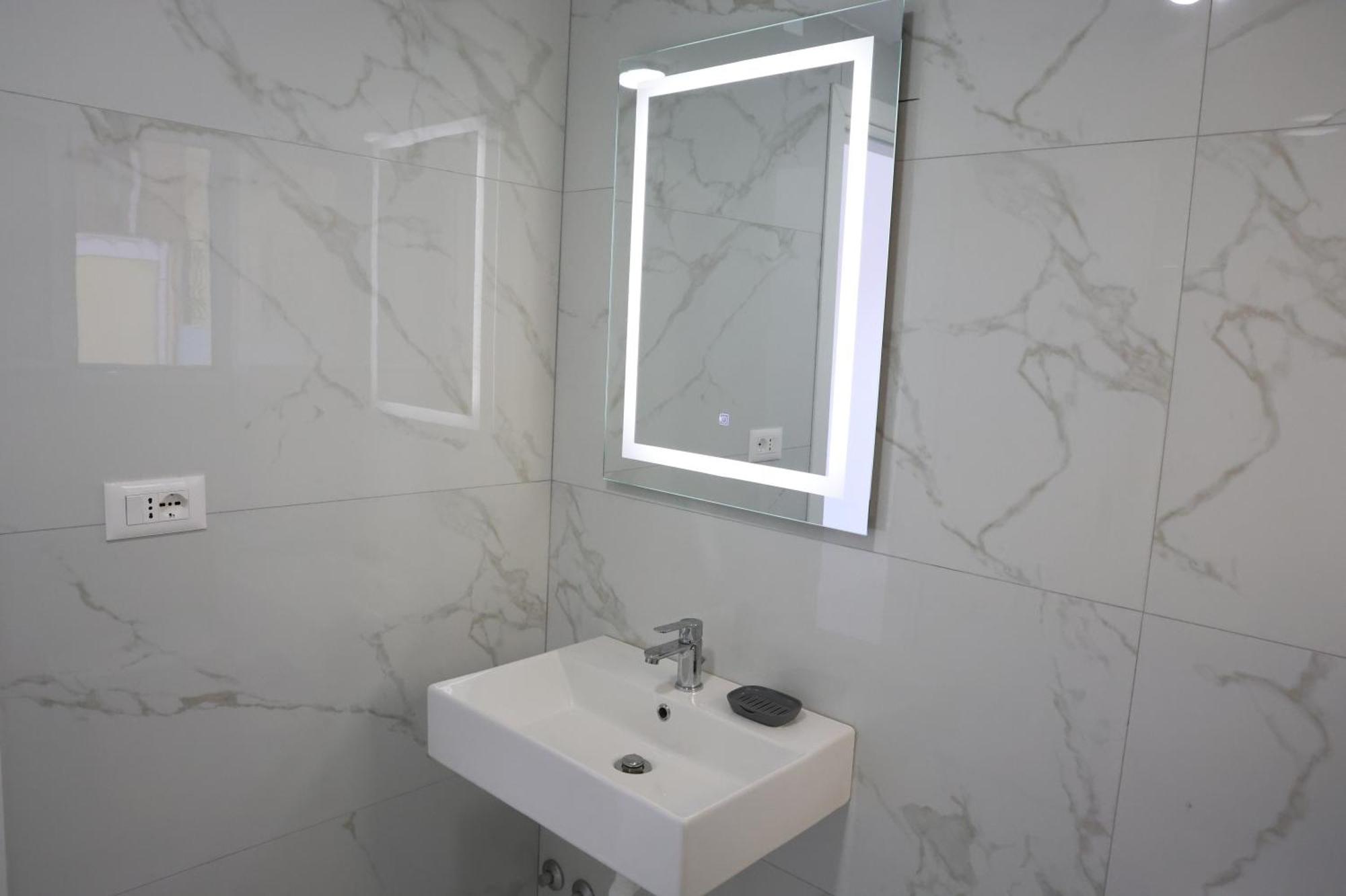 Ida Apartments Sarandë 外观 照片